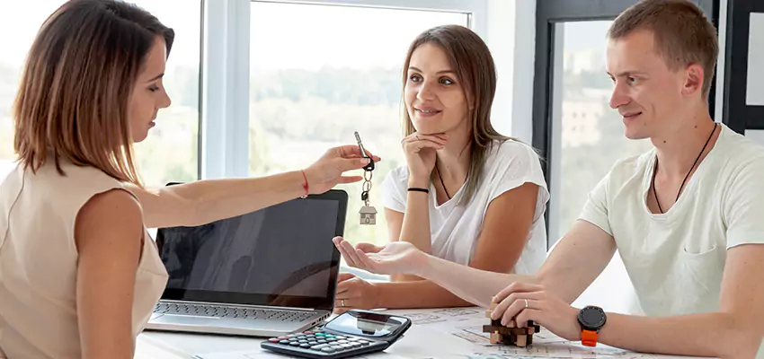 Situations Where Selling Your Apartment is Most Practical in Wantagh, NY