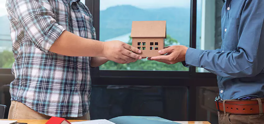 How We Determine Your Sell House with Reverse Mortgage Offer in Wantagh, NY?